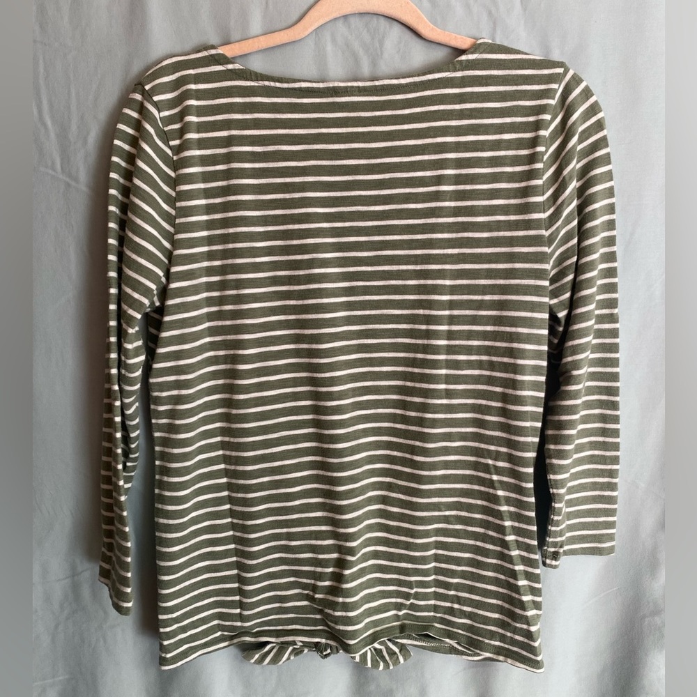 Old Navy Women’s Green Striped Tie Front Shirt - Picture 2 of 4